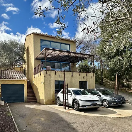 Villamahon Villa *